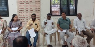 खोटं बोला परंतु रेटुन बोला अस कॉंग्रेस पदाधिकाऱ्यांचे धोरण Policy of Congress Office-bearers Policy of Congress Office-bearers